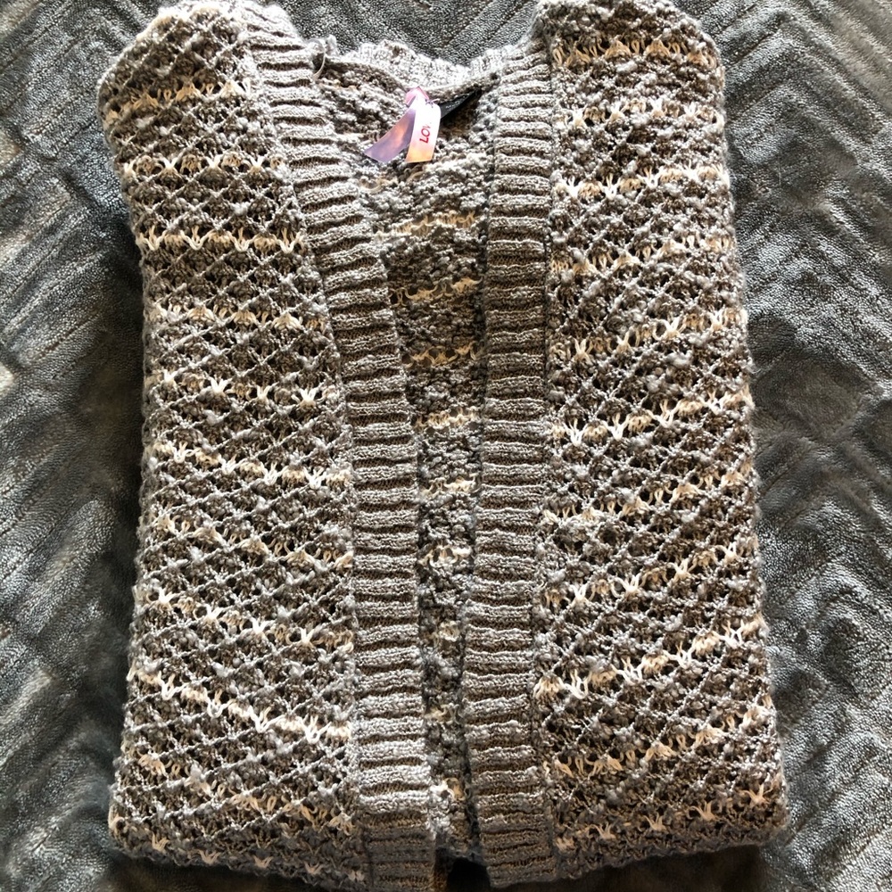 Love by Design Junior Gray/White Cardigan Size M